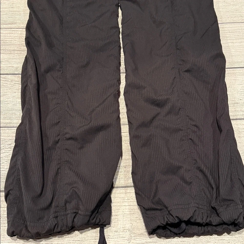 🍋Women’s Lululemon Dance Studio Pant III Lined 32" Size 4 Black W5AERR🍋 - Picture 12 of 16